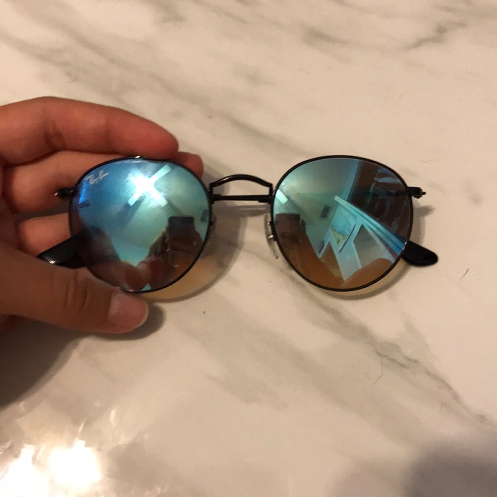 Round Ray Bans